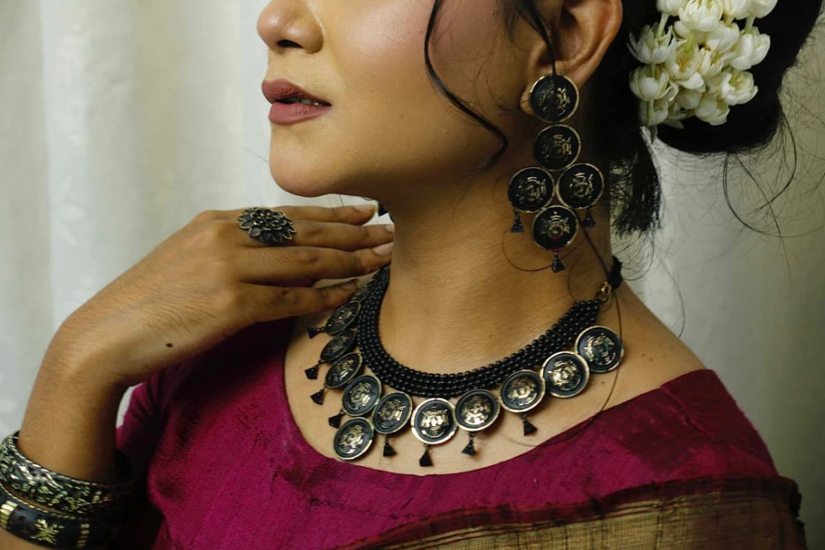 British set ( Black Chilai) - Image 3