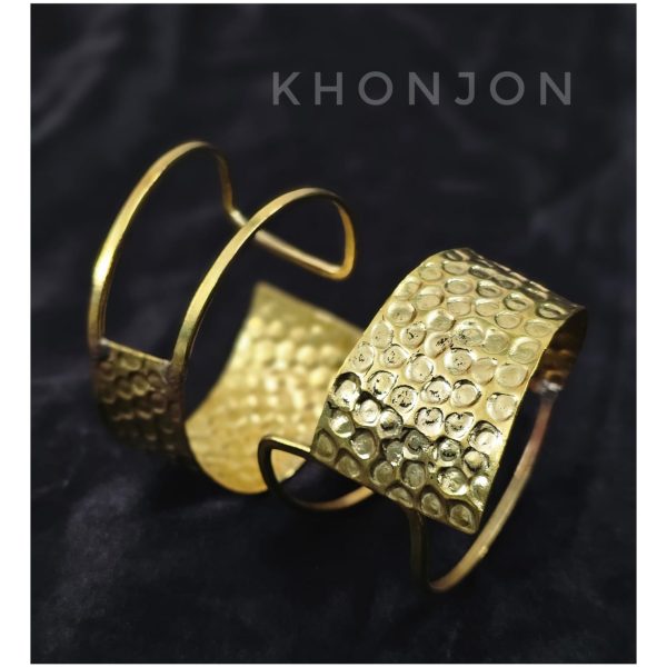 Hand cuff ( Brass)